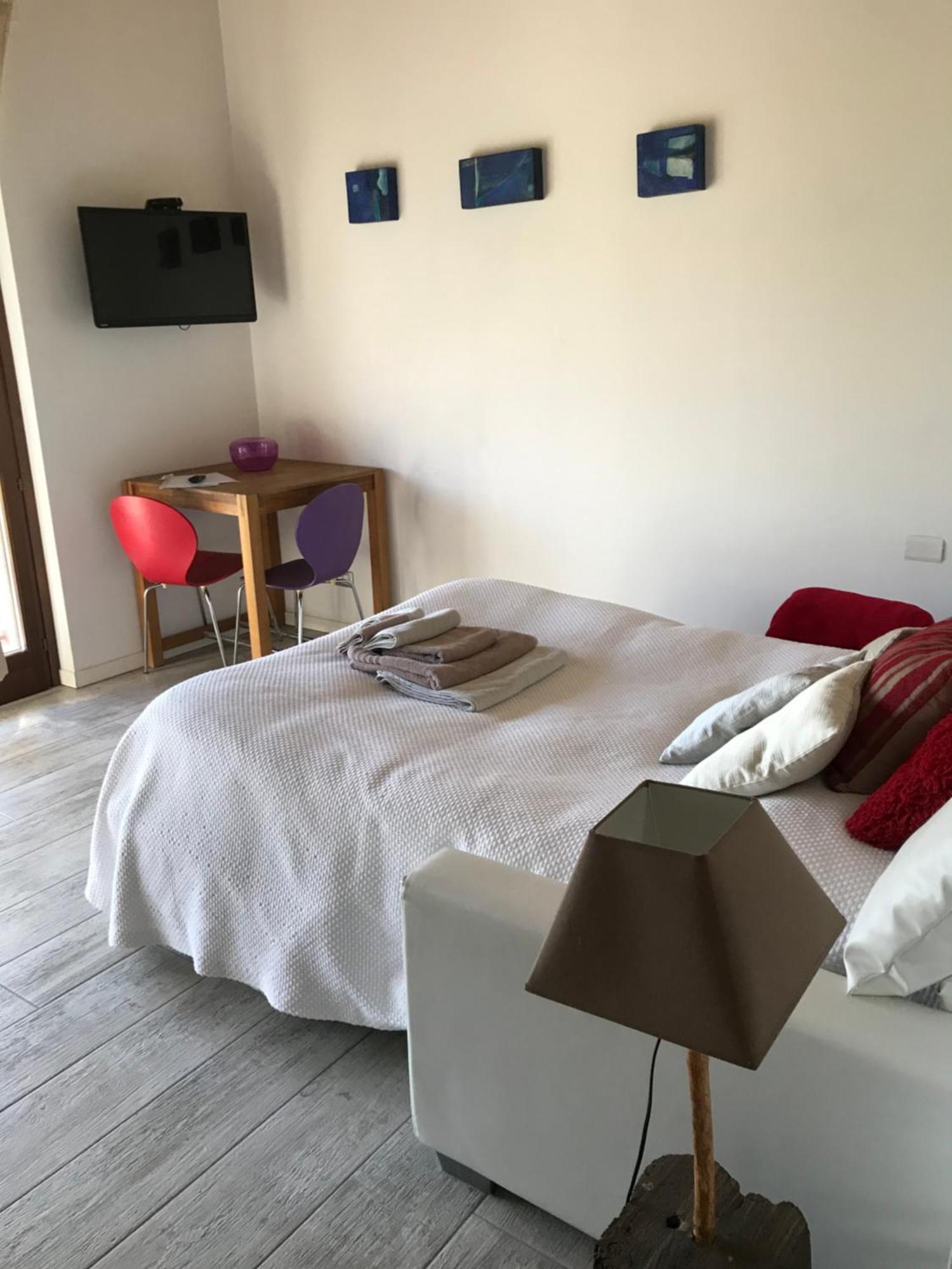 B&B Rooms Moncalvo Eksteriør bilde
