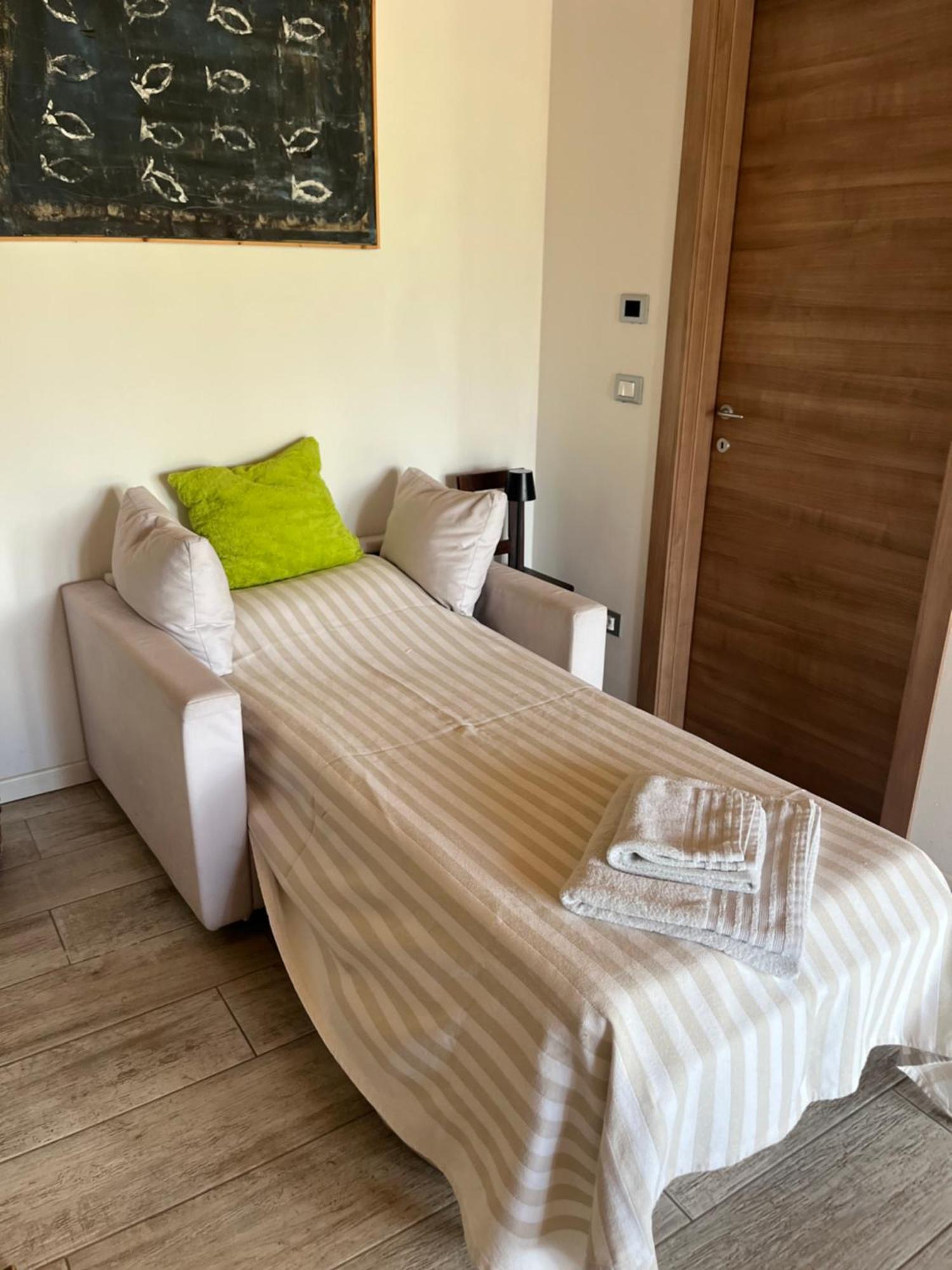 B&B Rooms Moncalvo Eksteriør bilde